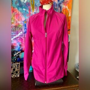 Cutie UNDER ARMOUR Hot Pink 💖 Zip Athletic Workout Gym Gear Sports Jacket M